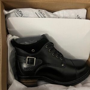 Taos - Mini Crave Boot - Black - US Size 9